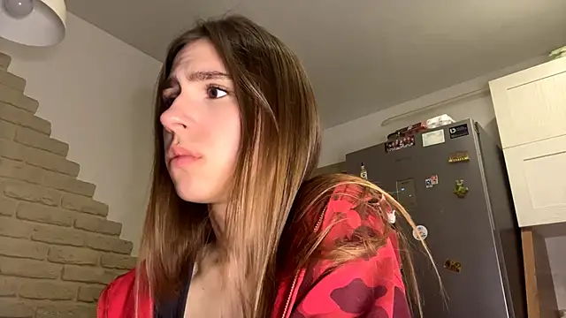 Snapshot of ElsieKuhlmann chatting on 02.19.26 ElsieKuhlmann online show from 02.19.26