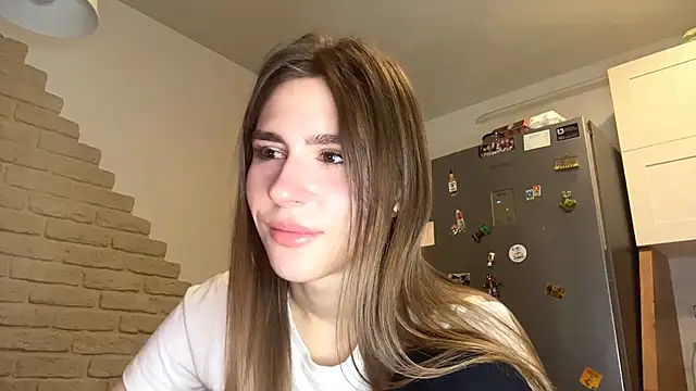 Snapshot of ElsieKuhlmann chatting on 02.22.26 ElsieKuhlmann online show from 02.22.26