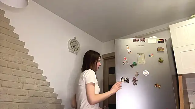 Snapshot of ElsieKuhlmann chatting on 02.27.26 ElsieKuhlmann online show from 02.27.26