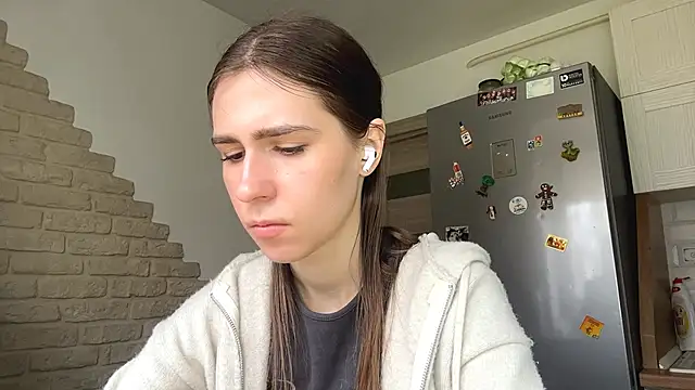 ElsieKuhlmann online show from 04.11.26