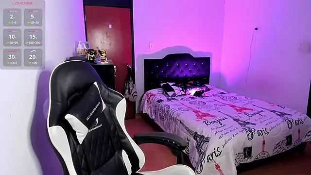 Theo Rowan online show from 01.11.26