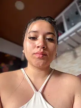 Veronica Wins  online show from 06.05.26
