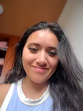 Veronica Wins  online show from 07.18.26