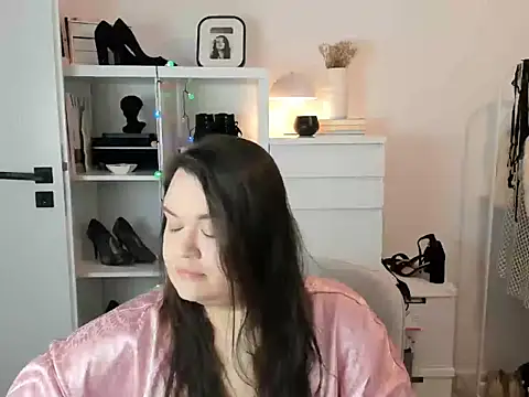 HollyDanceSoul online show from 03.02.26