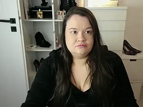 HollyDanceSoul online show from 04.03.26