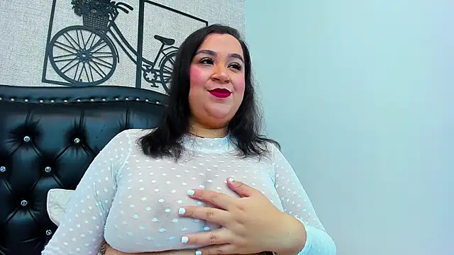 Snapshot of Bella_Sweet_x chatting on 01.15.26 Bella Sweet x online show from 01.15.26