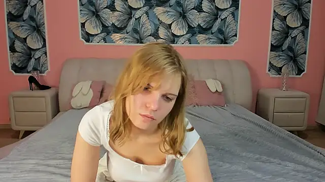 Snapshot of ALZA_AZURE chatting on 02.10.26 ALZA AZURE online show from 02.10.26