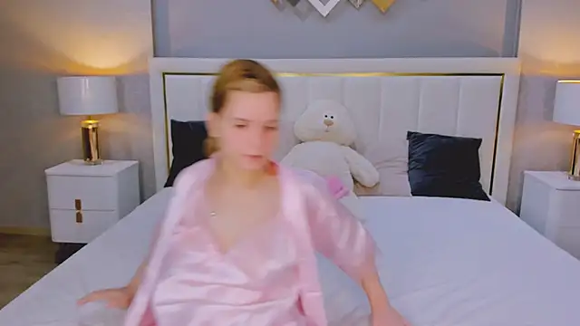 Snapshot of ALZA_AZURE chatting on 02.13.26 ALZA AZURE online show from 02.13.26