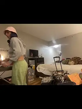 MegaTinyyy online show from 07.02.26