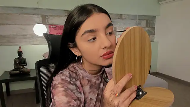 Abriil cutee online show from 04.03.26