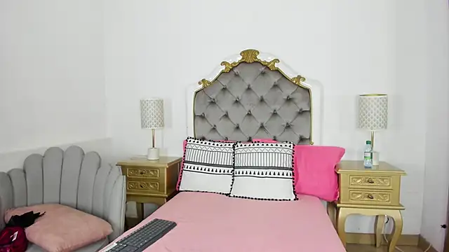 Snapshot of paulina_lux chatting on 02.11.26 paulina lux online show from 02.11.26