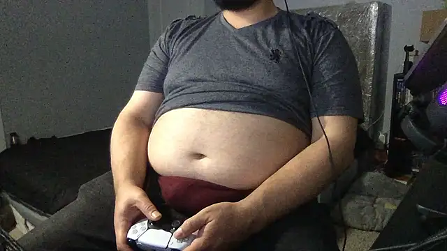 Snapshot of bottombeargaming chatting on 01.10.26 bottombeargaming online show from 01.10.26