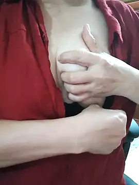 Snapshot of Myna_999 chatting on 04.16.26 Myna 999 online show from 04.16.26