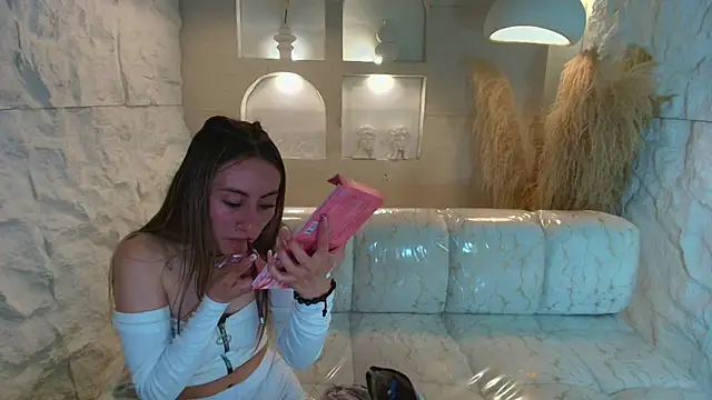 katalina r  online show from 05.23.26