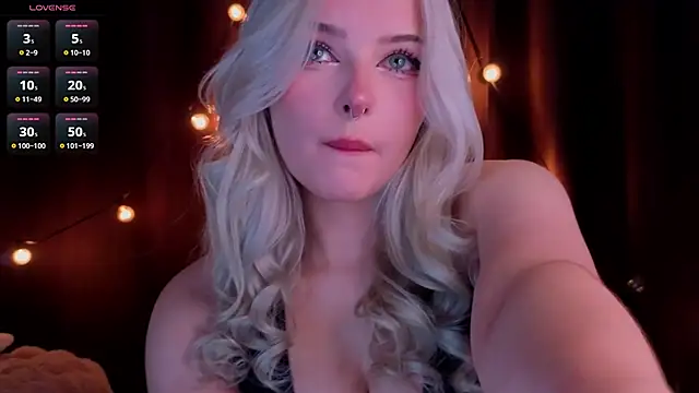 ShyniAlice online show from 03.09.26