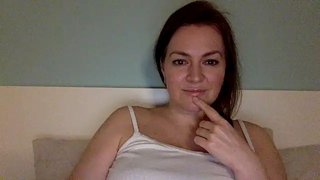 Ivoryne online show from 04.11.26