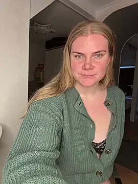 Snapshot of SexyBlondJoanna chatting on 01.19.26 SexyBlondJoanna online show from 01.19.26