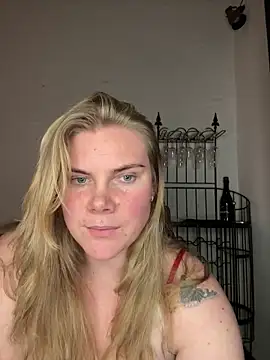 Snapshot of SexyBlondJoanna chatting on 02.06.26 SexyBlondJoanna online show from 02.06.26