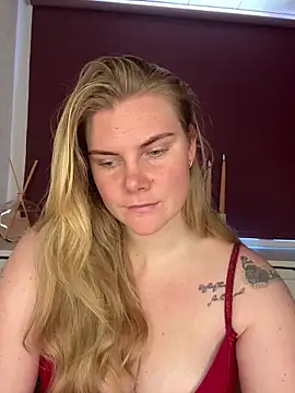 Snapshot of SexyBlondJoanna chatting on 02.08.26 SexyBlondJoanna online show from 02.08.26