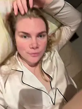 Snapshot of SexyBlondJoanna chatting on 02.10.26 SexyBlondJoanna online show from 02.10.26