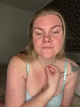 Snapshot of SexyBlondJoanna chatting on 02.19.26 SexyBlondJoanna online show from 02.19.26