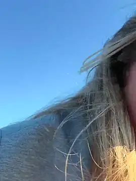 Snapshot of SexyBlondJoanna chatting on 02.25.26 SexyBlondJoanna online show from 02.25.26