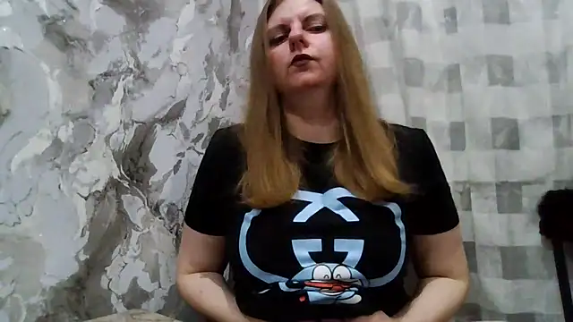 Snapshot of DarkRose0104 chatting on 02.27.26 DarkRose0104 online show from 02.27.26