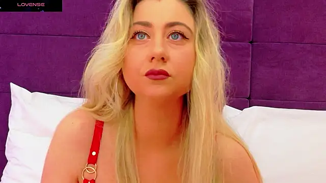 EvelinHill online show from 01.19.26