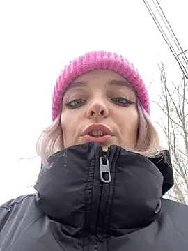 Snapshot of aka_Blonde chatting on 02.15.26 aka Blonde online show from 02.15.26