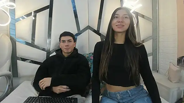 ScarlettAndLucas online show from 02.23.26