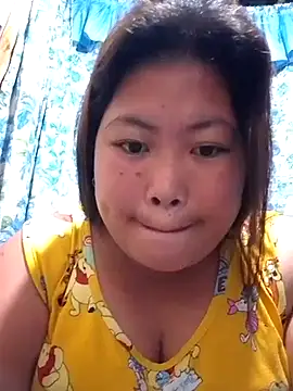 Snapshot of pinay_rose14 chatting on 01.15.26 pinay rose14 online show from 01.15.26