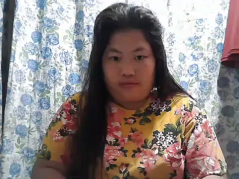 Snapshot of pinay_rose14 chatting on 02.12.26 pinay rose14 online show from 02.12.26