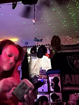 DisireAfterDark online show from 02.04.26