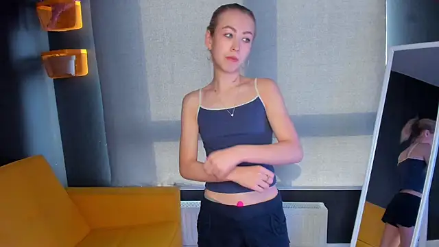 Moon Silk online show from 02.06.26