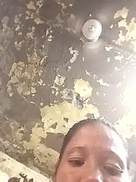 Snapshot of Zaara101 chatting on 03.25.26 Zaara101 online show from 03.25.26