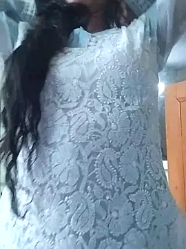 Snapshot of Zaara101 chatting on 03.25.26 Zaara101 online show from 03.25.26