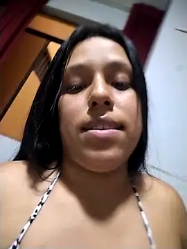 Snapshot of Aleja_1426 chatting on 03.29.26 Aleja 1426 online show from 03.29.26