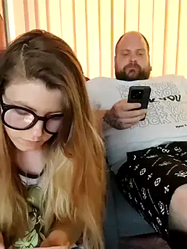 MochiNy4n online show from 06.12.26