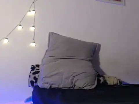 CherryH0ttie online show from 04.06.26