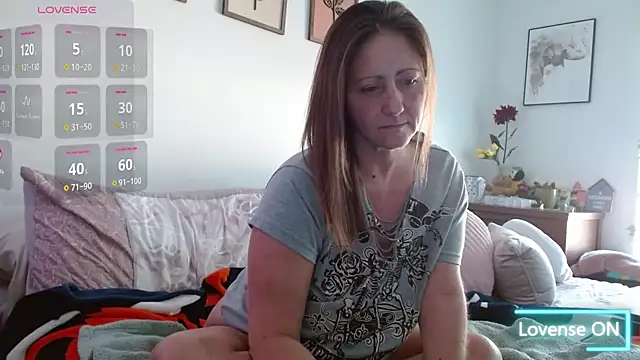 Snapshot of FoxyMillie chatting on 02.09.26 FoxyMillie online show from 02.09.26