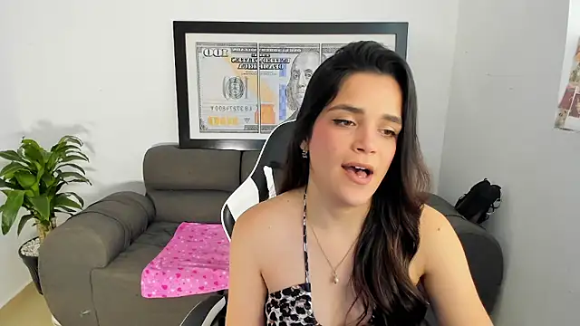 LucianaMoreau online show from 03.04.26