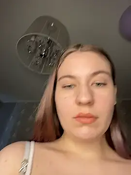 Snapshot of MargoXoki chatting on 02.16.26 MargoXoki online show from 02.16.26