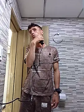 torvyHot online show from 04.11.26