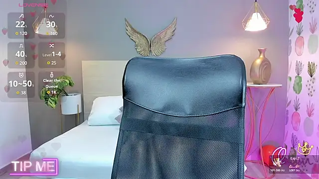 emma hiltonn  online show from 06.02.26