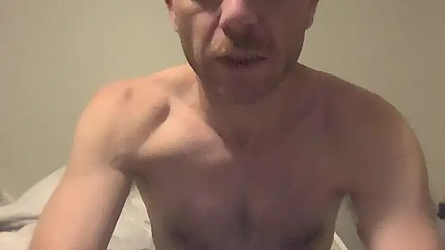 Snapshot of FrankieFuckMe chatting on 02.02.26 FrankieFuckMe online show from 02.02.26