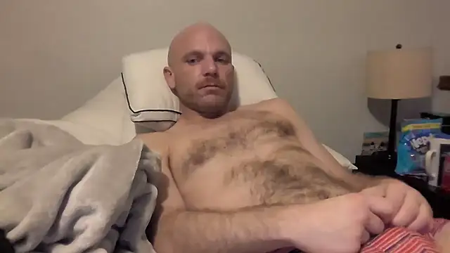 Snapshot of FrankieFuckMe chatting on 02.04.26 FrankieFuckMe online show from 02.04.26