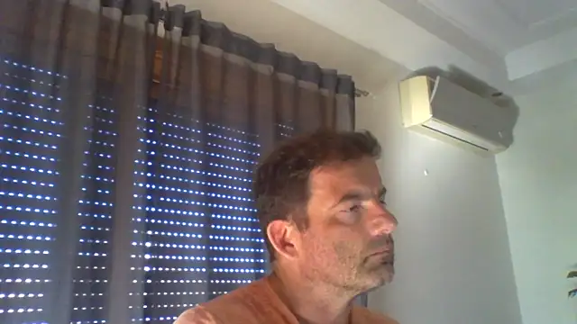 Snapshot of _grj1 chatting on 06.17.26 grj1 online show from 06.17.26