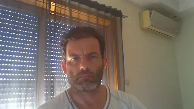 Snapshot of _grj1 chatting on 06.27.26 grj1 online show from 06.27.26