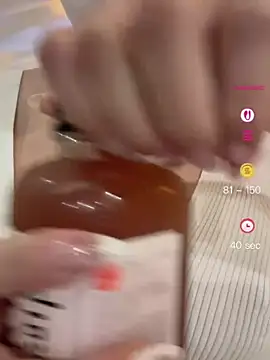Snapshot of Mia-zhan chatting on 07.08.26 Mia-zhan online show from 07.08.26
