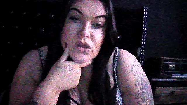 Snapshot of Miss_CurvesXXX chatting on 01.15.26 Miss CurvesXXX online show from 01.15.26